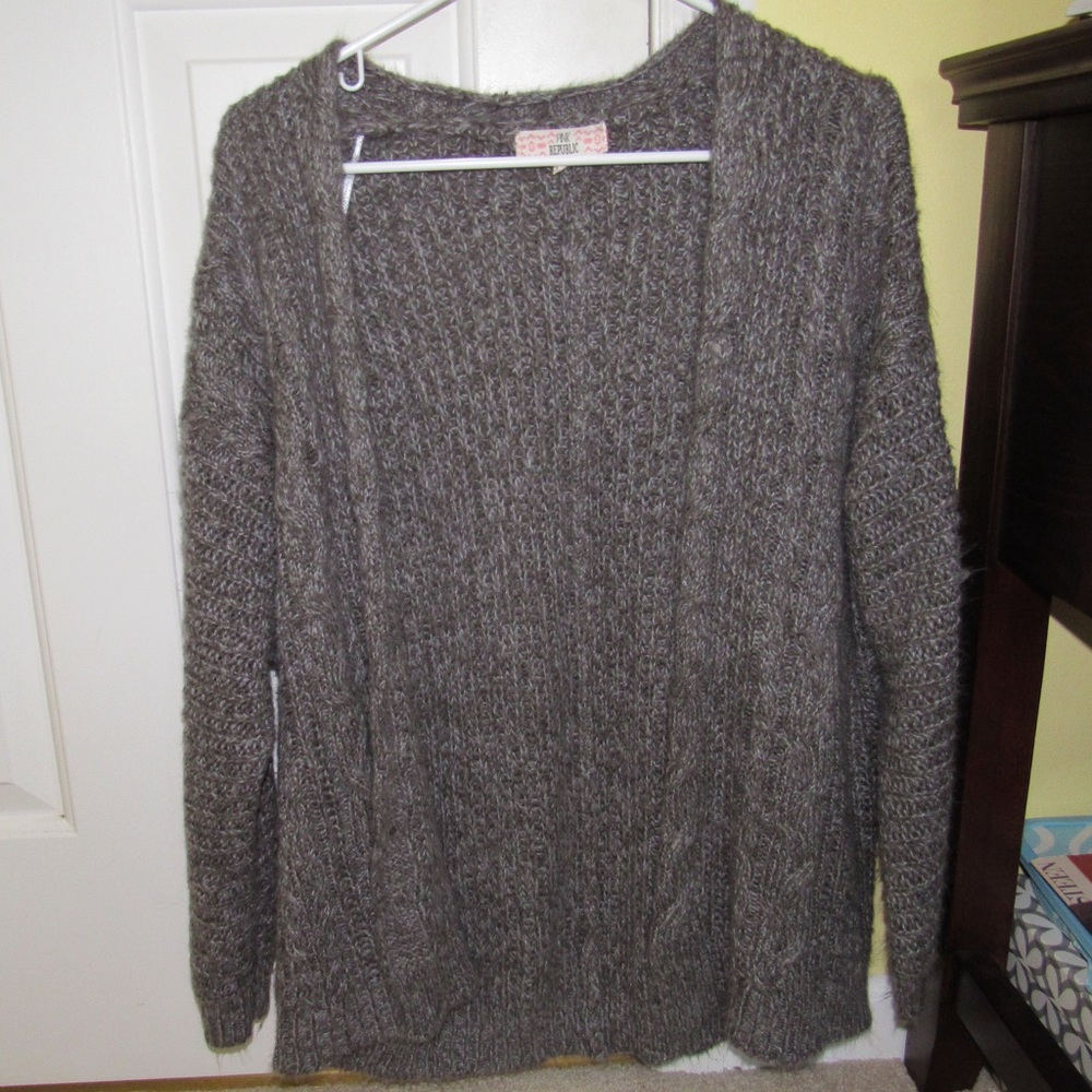 Gray Knitted Cardigan